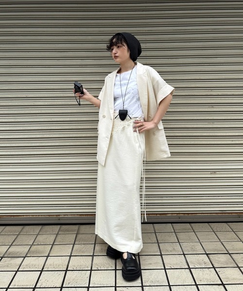 Ameri(アメリ)の「SHEER LAYERED GLIMMER GRAPHIC TEE(Tシャツ/カットソー・レディース・ブルー/チャコールグレー/ホワイト・MEDIUM/SMALL)」の19枚目の写真