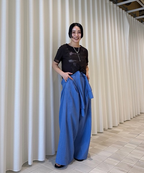Ameri(アメリ)の「SHEER LAYERED GLIMMER GRAPHIC TEE(Tシャツ/カットソー・レディース・ブルー/チャコールグレー/ホワイト・MEDIUM/SMALL)」の21枚目の写真