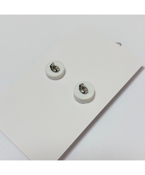 tone(トーン)の「【popochi】ドライフラワー ピアス グレー レジン シンプル くすみ ニュアンス 大人可愛い(MA)(ピアス(両耳用)・レディース・グレー系/グレー系2・FREE)」の4枚目の写真