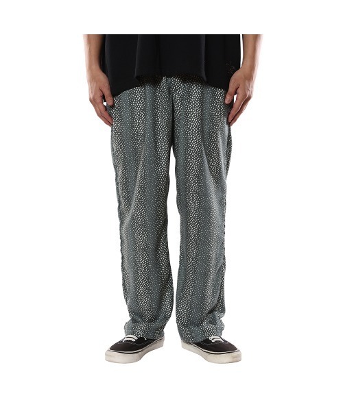 CALEE(キャリー)の「STRIPE PATTERN RELAX PANTS(その他パンツ・メンズ・ネイビー/グリーン・MEDIUM/LARGE/X-LARGE)」の1枚目の写真