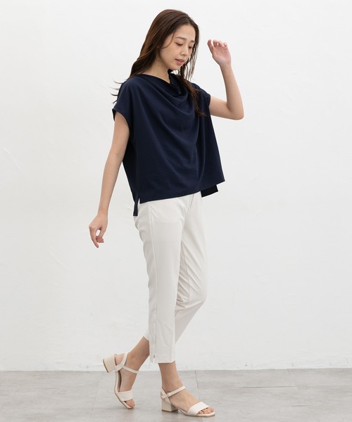 Honeys(ハニーズ)の「【ハニさら・接触冷感】ドレープネックブラウス(シャツ/ブラウス・レディース・ブルーグリーン/グレイッシュベージュ/モカ/ネイビー・L/LL/M/S)」の6枚目の写真