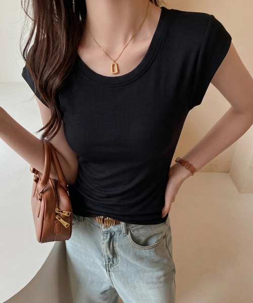 yuue' ( wear )（ユーイ）の「ワイドネックフレンチスリーブTシャツ（Tシャツ/カットソー・レディース・レッド/ホワイト/ブラック・FREE）」の10枚目の写真
