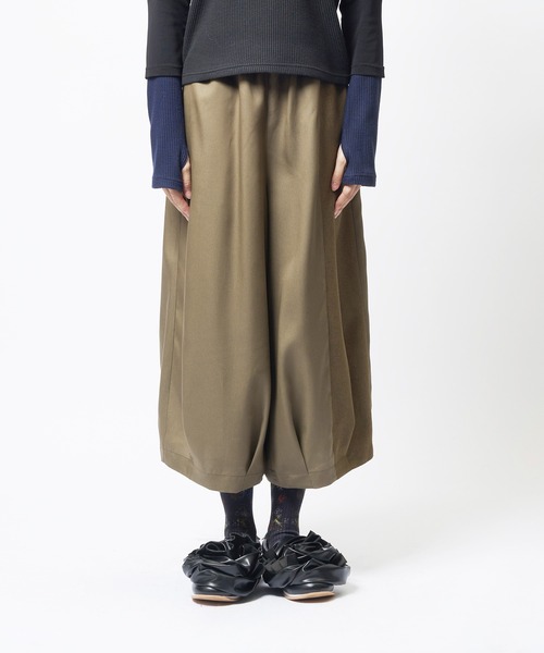 gomme(ゴム)の「ヘムタックツイルパンツ(その他パンツ・レディース・カーキ/ブラック・MEDIUM)」の8枚目の写真