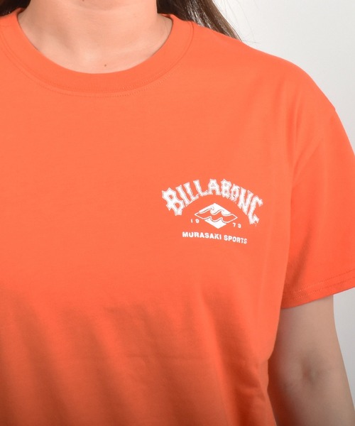ムラサキスポーツ(ムラサキスポーツ)の「【ムラサキスポーツ限定】MURASAKI ムラサキ × BILLABONG ビラボン コラボレーション Tシャツ BG01CU07(Tシャツ/カットソー・レディース・ブラック/ホワイト/オレンジ・M/L)」の6枚目の写真
