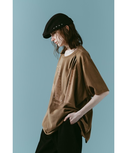 Knuth Marf(クヌースマーフ)の「tuck detail oversized tee(unisex)(Tシャツ/カットソー・レディース・ブルー/ブラック/ブラウン・FREE)」の20枚目の写真