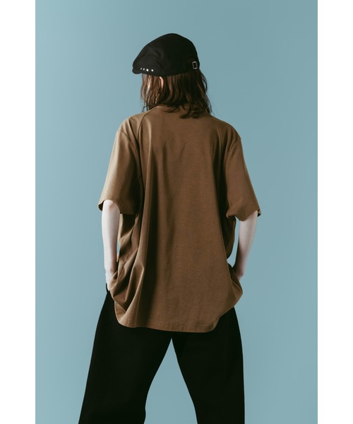 Knuth Marf(クヌースマーフ)の「tuck detail oversized tee(unisex)(Tシャツ/カットソー・レディース・ブルー/ブラック/ブラウン・FREE)」の21枚目の写真