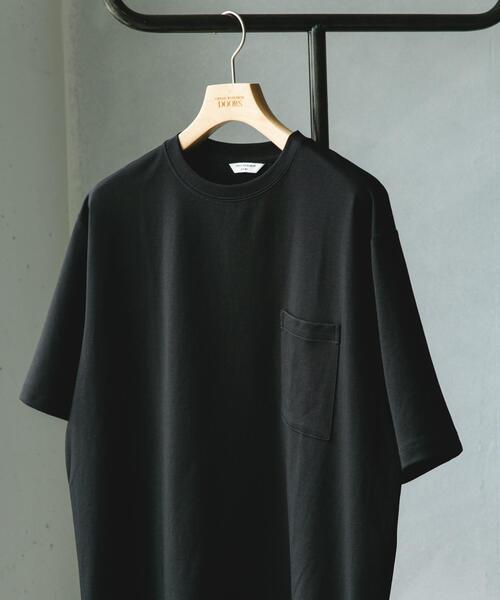 URBAN RESEARCH DOORS(アーバンリサーチドアーズ)の「『速乾/イージーケア/遮熱/接触冷感/UVカット』マルチスペック ポンチ ショートスリーブ Tシャツ(Tシャツ/カットソー・メンズ・ホワイト/チャコールグレー/モカ/イエロー/ロイヤルブルー/ブラック・LARGE/MEDIUM)」の2枚目の写真
