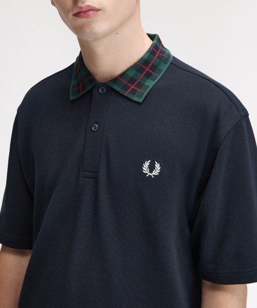 FRED PERRY(フレッドペリー)の「Tartan Collar Polo Shirt/タータンチェックカラーポロシャツ(ポロシャツ・メンズ・ネイビー・M/S/L)」の2枚目の写真