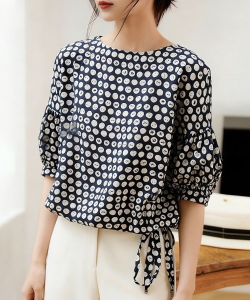 ReRe（リリ）の「総柄デザインブラウス（シャツ/ブラウス・レディース・ベージュ/ネイビー/ミント・MEDIUM/X-LARGE/LARGE）」の3枚目の写真