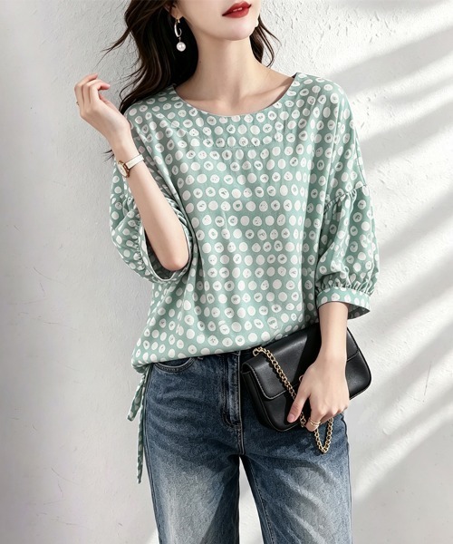ReRe（リリ）の「総柄デザインブラウス（シャツ/ブラウス・レディース・ベージュ/ネイビー/ミント・MEDIUM/X-LARGE/LARGE）」の2枚目の写真