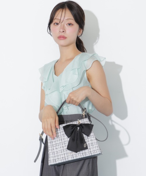 JILL by JILL STUART（ジルバイジルスチュアート）の「キルティングワンハンドルバッグ（ショルダーバッグ・レディース・ホワイト系その他/ブラック系その他・FREE）」の12枚目の写真