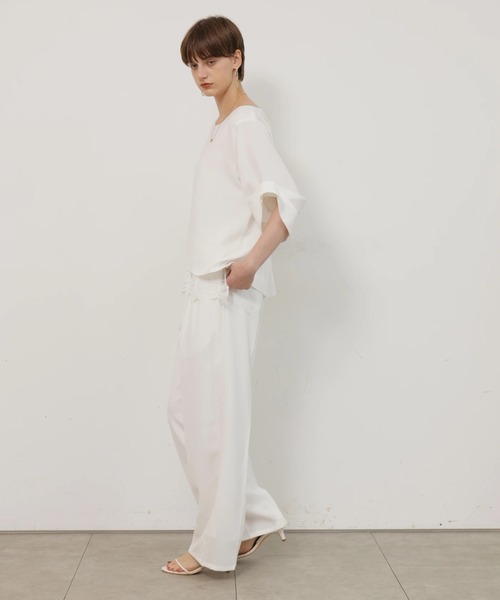 CADUNE(カデュネ)の「タックストレートパンツ(その他パンツ・レディース・ホワイト/ネイビー・38/36/34)」の6枚目の写真