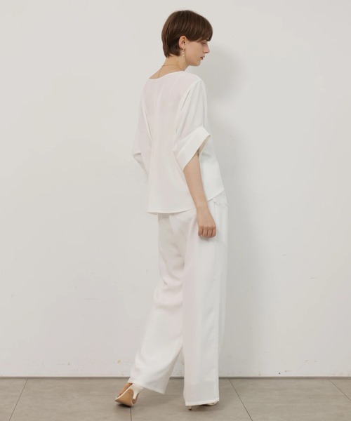 CADUNE(カデュネ)の「タックストレートパンツ(その他パンツ・レディース・ホワイト/ネイビー・38/36/34)」の9枚目の写真