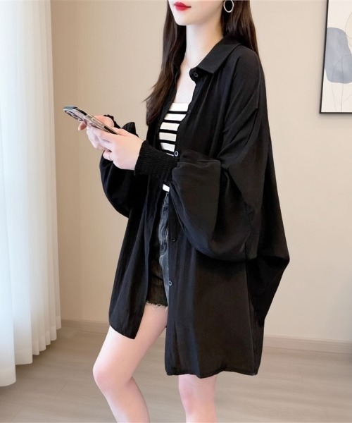 AMAJI(アマジ)の「シアー ライトシャツジャケット(シャツ/ブラウス・レディース・ブラック/ホワイト・MEDIUM/LARGE/X-LARGE)」の2枚目の写真