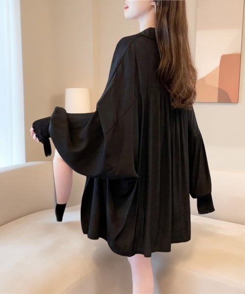 AMAJI(アマジ)の「シアー ライトシャツジャケット(シャツ/ブラウス・レディース・ブラック/ホワイト・MEDIUM/LARGE/X-LARGE)」の3枚目の写真