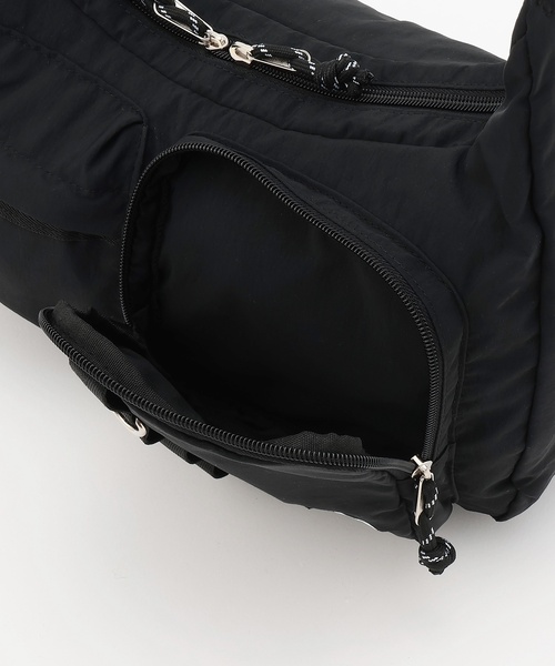 LOVETOXIC(ラブトキシック)の「【LTXC】ダブルポケットナイロンショルダー(ショルダーバッグ・キッズ・オフホワイト/シルバー/ブラック・F)」の5枚目の写真