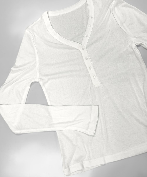 PRIVATE BEACH(プライベートビーチ)の「ヘンリーVネックシアーロンT(Tシャツ/カットソー・レディース・ホワイト/ブラック/グレー・FREE)」の9枚目の写真