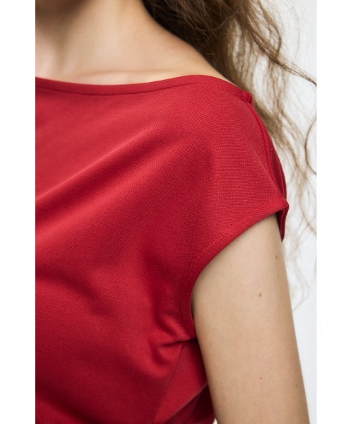 MOUSSY(マウジー)の「ASYMMETRY NECK RIBBON トップス(タンクトップ・レディース・ホワイト/レッド/ブラック・FREE)」の19枚目の写真