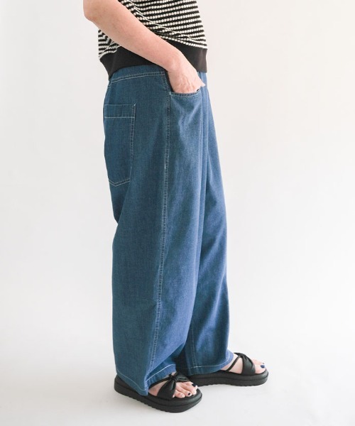 aquagarage（アクアガレージ）の「イージーデニムパンツ（デニムパンツ・レディース・アイボリー/ネイビー/ブルー・M/L）」の17枚目の写真