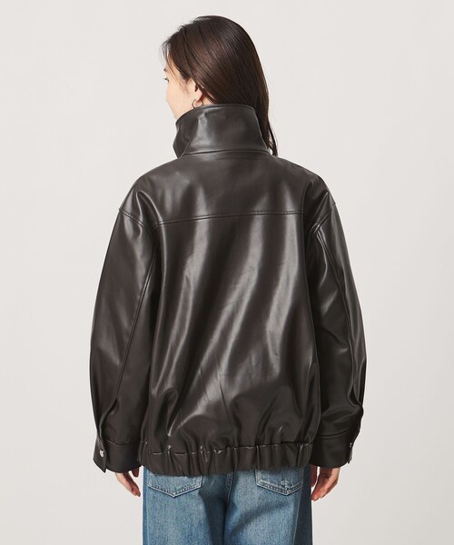 UNITED ARROWS(ユナイテッドアローズ)の「スタンドカラー レザーライク ブルゾン(ブルゾン・レディース・ダークブラウン/ブラック・38/36)」の17枚目の写真