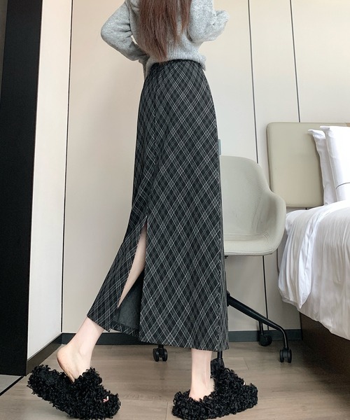 LUCPY(ラクピー)の「チェック柄タイトロングスカート(その他トップス・レディース・ブルー・X-LARGE/LARGE/MEDIUM/SMALL)」の3枚目の写真