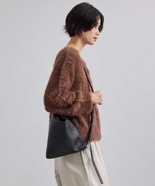 SALON adam et rope'(サロン アダム エ ロペ)の「【W S(ドゥーブル)】マルチWAYナチュラルレザーショルダーバッグ(ショルダーバッグ・レディース・ブラック/ベージュ・FREE)」の13枚目の写真
