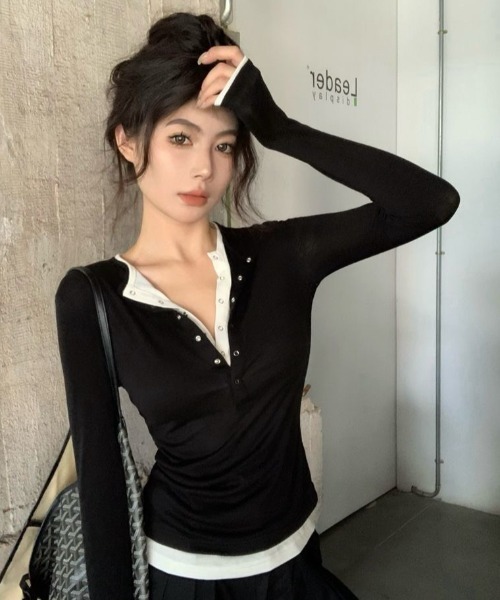 Teem Store(チームストア)の「フェイクレイヤードヘンリーネックカットソー(ニット/セーター・レディース・ブラック/グレー・M)」の6枚目の写真