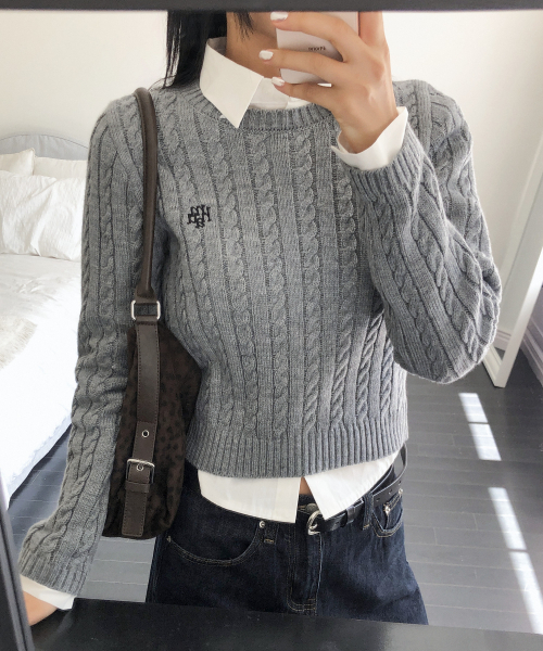 muahmuah（ムーアムーア）の「刺繍ケーブル編み クルーネックニット [杢グレー]（ニット/セーター・レディース・その他・FREE）」の10枚目の写真