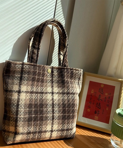 VIBGYOR(ヴィブジョー)の「Mignonjour/チェック柄ミニトートバッグ M2987(トートバッグ・レディース・ブラウン・FREE)」の6枚目の写真