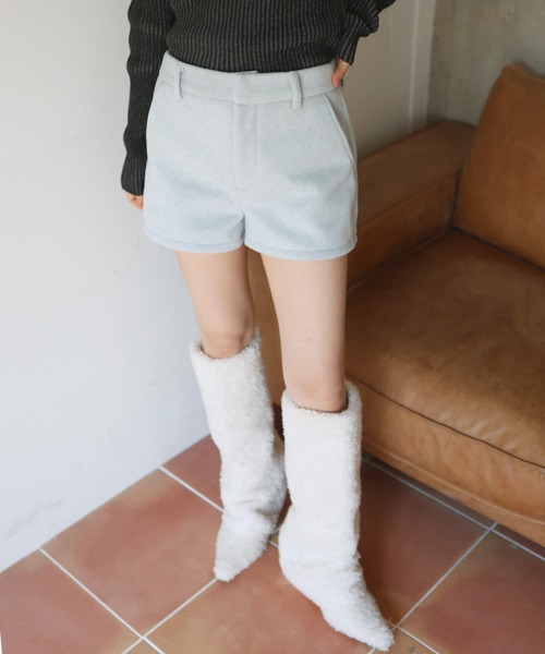 Mili affinity（ミリアフィニティー）の「フェイクウールハイウエストショートパンツ（その他パンツ・レディース・チャコールグレー/ライトベージュ/ネイビー/ブルー・FREE）」の4枚目の写真