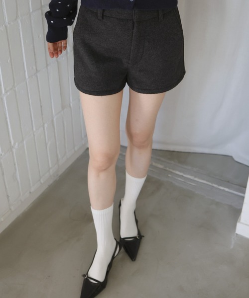 Mili affinity（ミリアフィニティー）の「フェイクウールハイウエストショートパンツ（その他パンツ・レディース・チャコールグレー/ライトベージュ/ネイビー/ブルー・FREE）」の11枚目の写真