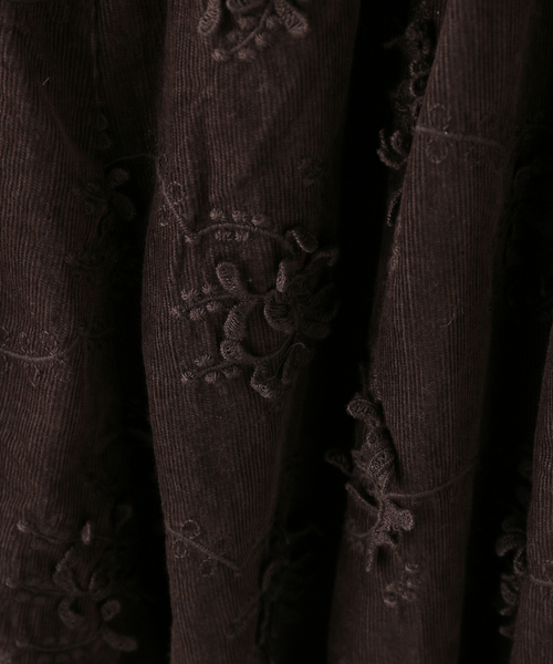 crinkle crinkle crinkle(クリンクルクリンクルクリンクル)の「【crinkle crinkle crinkle】3D embroidery corduroy pt(その他パンツ・レディース・ブラウン・FREE)」の9枚目の写真