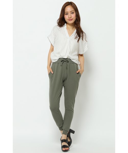 VENCEEXCHANGE（ヴァンスエクスチェンジ）の「ミニ裏毛ジョガーパンツ10L              （その他パンツ・レディース・ブラック/ダークグリーン/コーラル/グレー・MEDIUM/SMALL）」の4枚目の写真