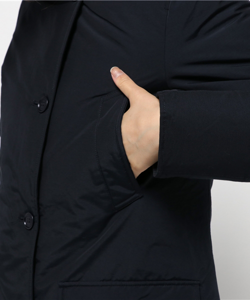 WOOLRICH（ウールリッチ）の「WOOLRICH　ARCTIC PARKA　アークティックパーカー（ダウンジャケット/コート・レディース・ベージュ/ネイビー/ブラック・X-SMALL/SMALL）」の6枚目の写真