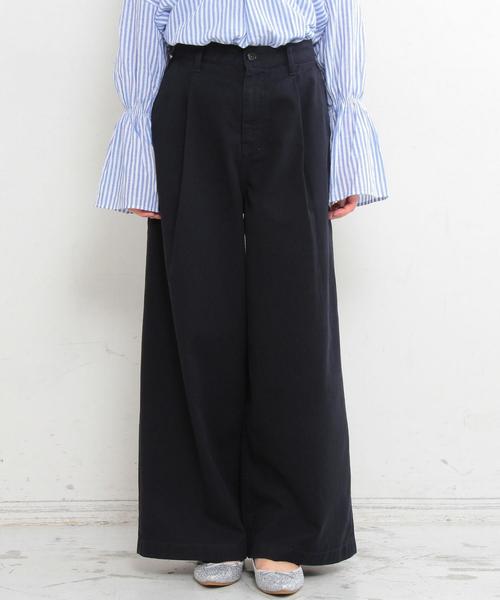 BEAUTY&YOUTH UNITED ARROWS（ビューティーアンドユースユナイテッドアローズ）の「【WEB限定】by ※∴ツイルチノタックワイドパンツ ◆（チノパンツ・レディース・ブラック/ベージュ/ダークグリーン/ネイビー・MEDIUM/SMALL/LARGE）」の22枚目の写真