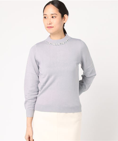 earth music&ecology（アースミュージックアンドエコロジー）の「・ビジューハイネックニットプルオーバー（ニット/セーター・レディース・ブラック/サックスブルー/ライトベージュ/ピンク/キャメル/ライトグレー・M/S）」の4枚目の写真