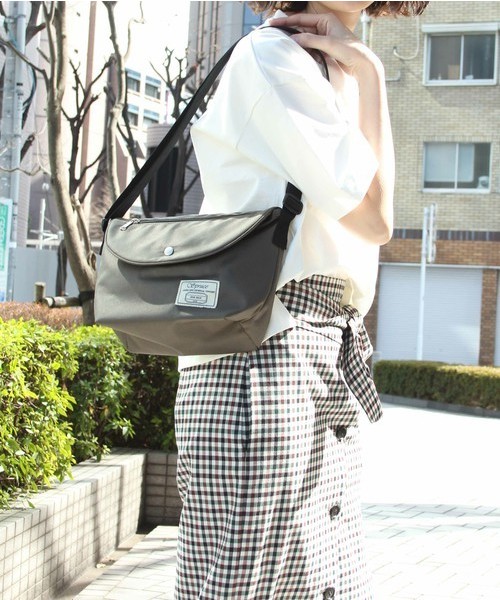 SPRUCE(スプルース)の「【SPRUCE】ジップフラップショルダー 151075-B(ショルダーバッグ)」|カーキ