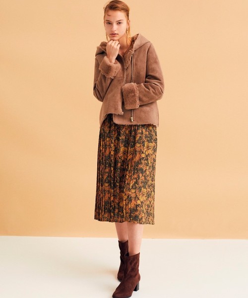 YECCA VECCA（イェッカヴェッカ）の「Ｐ．ミュルーズプリントプリーツスカート（スカート・レディース・イエロー/アイボリー・FREE）」の16枚目の写真