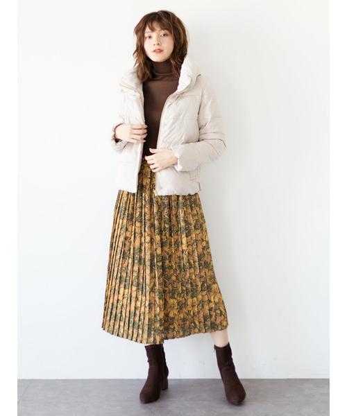 YECCA VECCA（イェッカヴェッカ）の「Ｐ．ミュルーズプリントプリーツスカート（スカート・レディース・イエロー/アイボリー・FREE）」の10枚目の写真