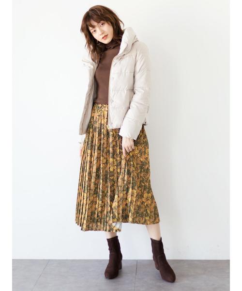 YECCA VECCA（イェッカヴェッカ）の「Ｐ．ミュルーズプリントプリーツスカート（スカート・レディース・イエロー/アイボリー・FREE）」の11枚目の写真