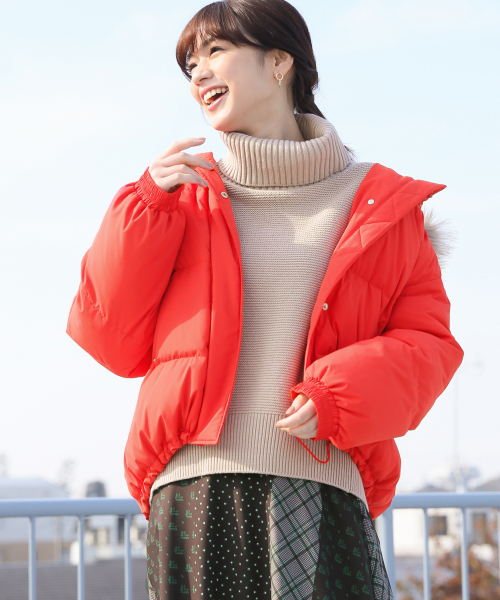 GLOBAL WORK(グローバルワーク)の「カラーダウンブルゾン/814404(ダウンジャケット/コート・レディース・ブラック/レッド/グリーン・MEDIUM/LARGE)」の1枚目の写真