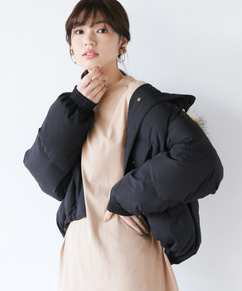 GLOBAL WORK(グローバルワーク)の「カラーダウンブルゾン/814404(ダウンジャケット/コート・レディース・ブラック/レッド/グリーン・MEDIUM/LARGE)」の2枚目の写真