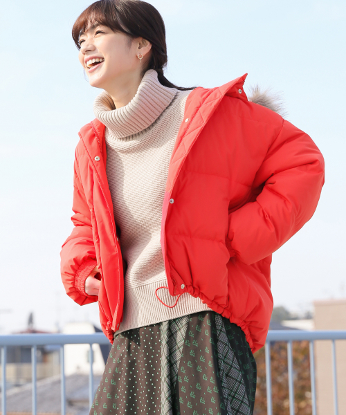 GLOBAL WORK(グローバルワーク)の「カラーダウンブルゾン/814404(ダウンジャケット/コート・レディース・ブラック/レッド/グリーン・MEDIUM/LARGE)」の22枚目の写真