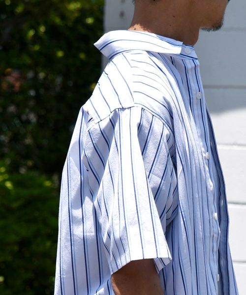 SHIPS(シップス)の「SU: レギュラーカラー ストライプ ボックス ショートスリーブ シャツ ■(シャツ/ブラウス・メンズ・オフホワイト/ブラック/ベージュ/ブルー・S/M/L)」の7枚目の写真