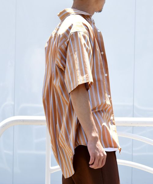 SHIPS(シップス)の「SU: レギュラーカラー ストライプ ボックス ショートスリーブ シャツ ■(シャツ/ブラウス・メンズ・オフホワイト/ブラック/ベージュ/ブルー・S/M/L)」の13枚目の写真