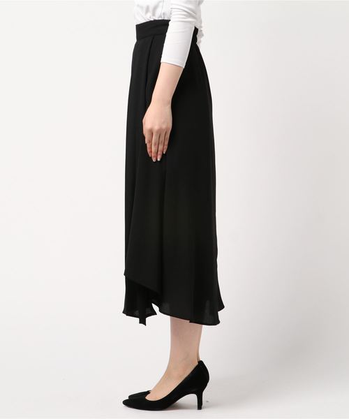 TRUDEA(トルディア)の「変形プリーツ ロングスカート(スカート・レディース・カーキ/ブラック/ブラウン/ピンク・SMALL/MEDIUM)」の6枚目の写真