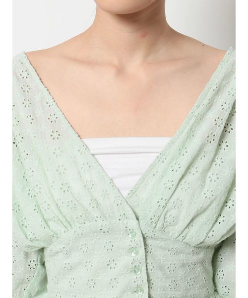 dazzlin（ダズリン）の「Ｖネックコットンペプラムトップス（シャツ/ブラウス・レディース・ブラック/オフホワイト/ミント・FREE）」の18枚目の写真