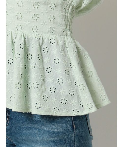 dazzlin（ダズリン）の「Ｖネックコットンペプラムトップス（シャツ/ブラウス・レディース・ブラック/オフホワイト/ミント・FREE）」の20枚目の写真