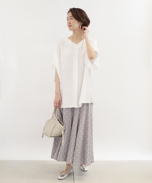 DouDou（ドゥドゥ）の「2WAY袖タックブラウス（シャツ/ブラウス・レディース・ブラック/ブラウン/オフホワイト・FREE）」の20枚目の写真