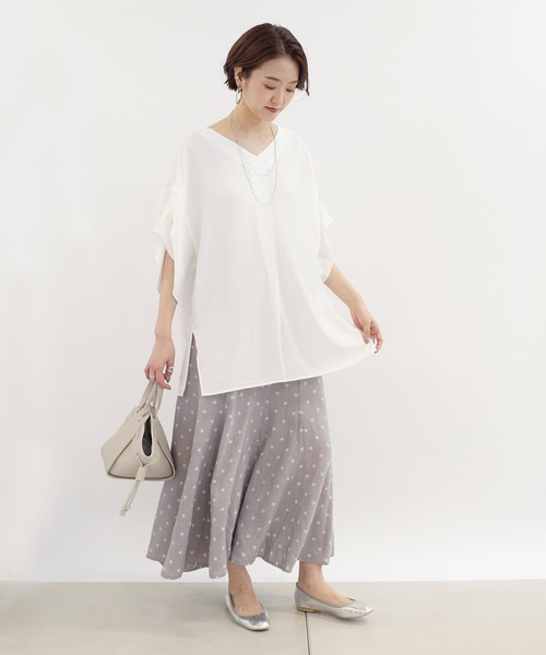 DouDou（ドゥドゥ）の「2WAY袖タックブラウス（シャツ/ブラウス・レディース・ブラック/ブラウン/オフホワイト・FREE）」の12枚目の写真